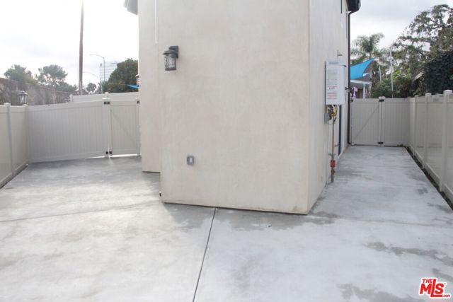 15431 HUSTON Street, Sherman Oaks, CA 91403
