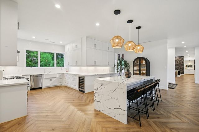 14103 Carolcrest Circle, Houston, TX 77079