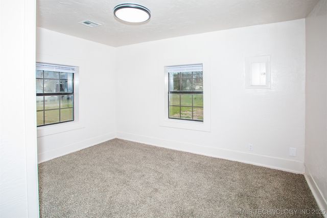 20 8th NW, Ardmore, OK 73401