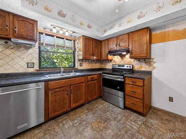 105 Willow Drive, Eureka, MO 63025