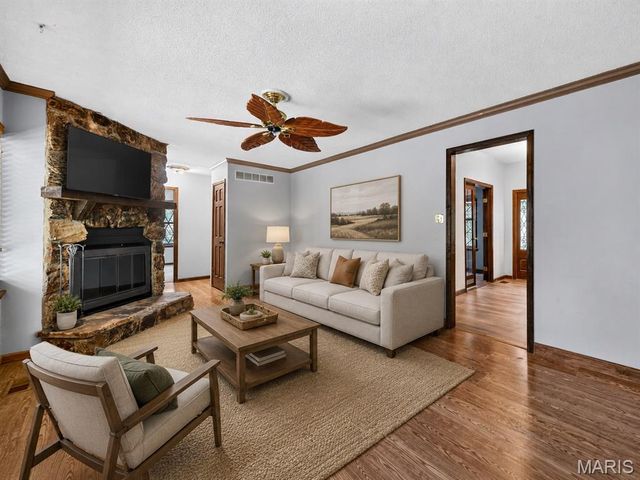 105 Willow Drive, Eureka, MO 63025