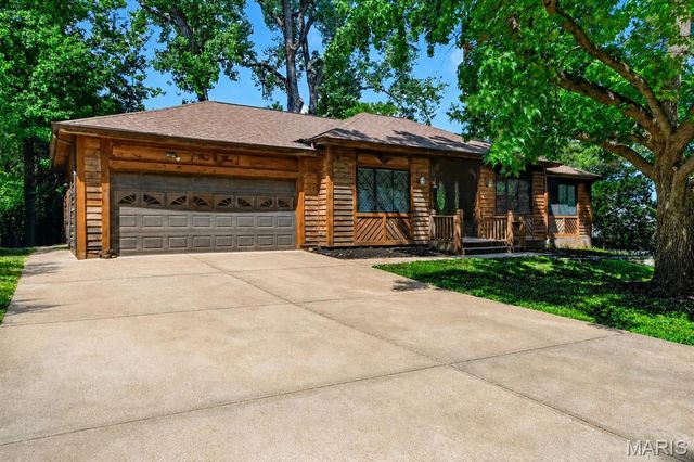 105 Willow Drive, Eureka, MO 63025