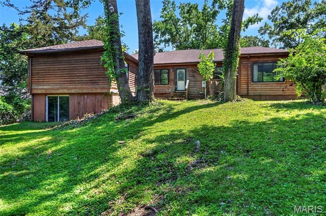 105 Willow Drive, Eureka, MO 63025