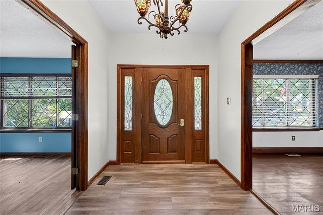 105 Willow Drive, Eureka, MO 63025