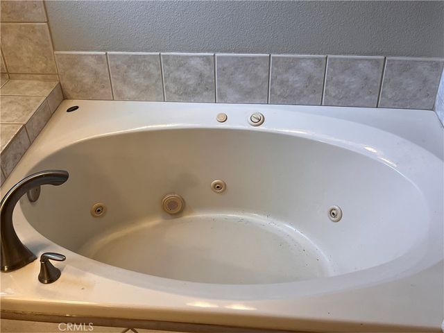 3034 Roadrunner Court, Highland, CA 92346