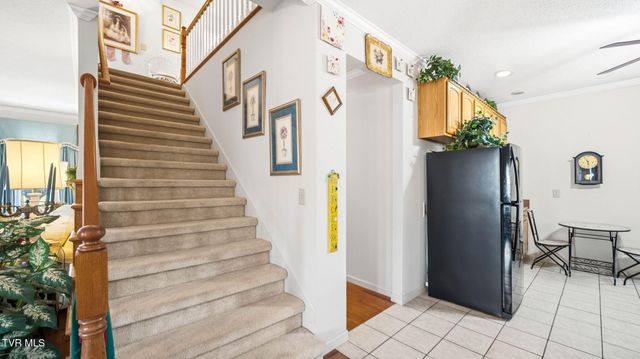 1218 Glen Abbey Way, Johnson City, TN 37615