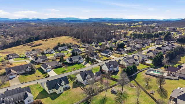 1218 Glen Abbey Way, Johnson City, TN 37615
