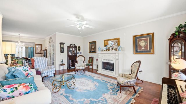 1218 Glen Abbey Way, Johnson City, TN 37615