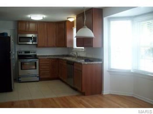 2820 Hilldale Avenue, Brentwood, MO 63144