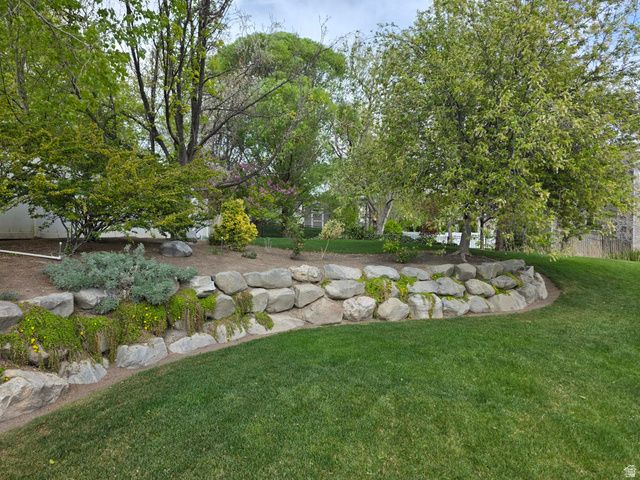 11176 S MIDAS TRAIL RD, South Jordan, UT 84095