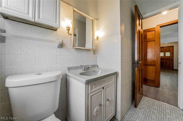 9107 S Highland Avenue, Garfield Heights, OH 44125