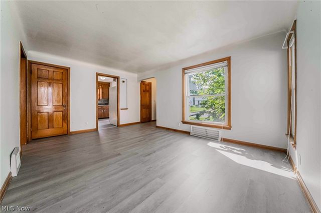 9107 S Highland Avenue, Garfield Heights, OH 44125