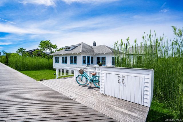 106 West Walk, Saltaire, NY 11706