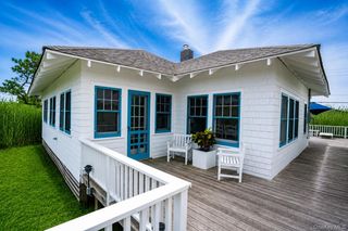 106 West Walk, Saltaire, NY 11706