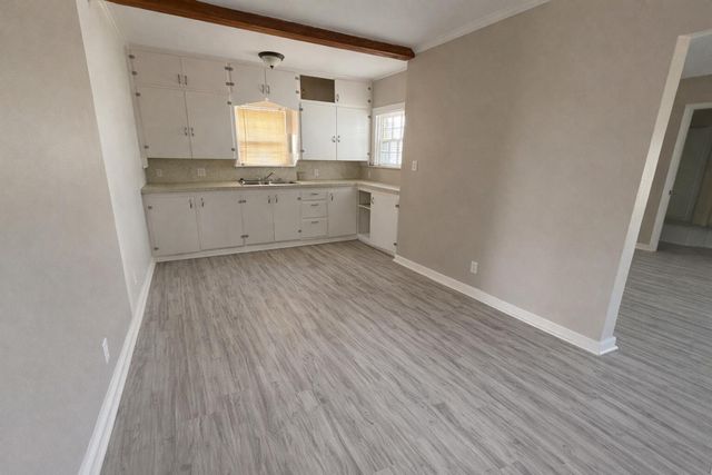 2410 Fisher Street, Plainview, TX 79072