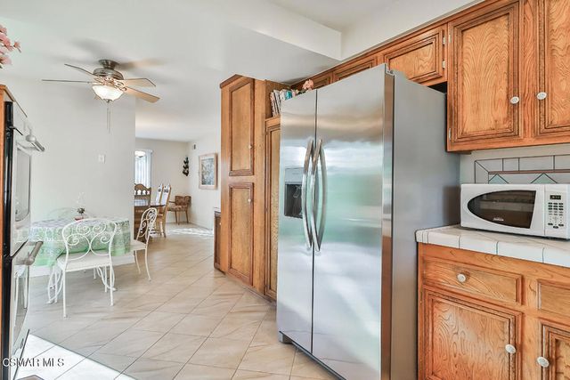5260 Edgeware Drive, Agoura Hills, CA 91301