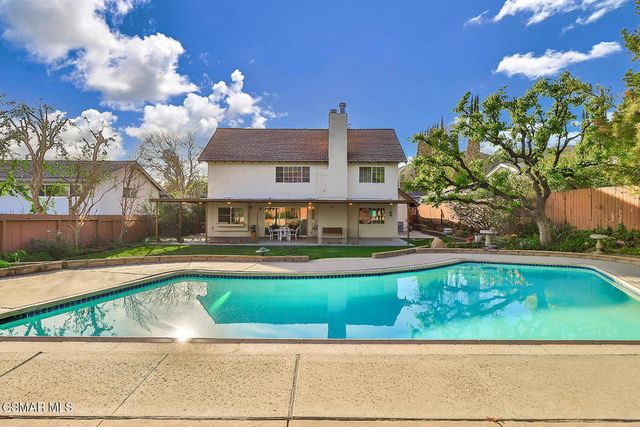 5260 Edgeware Drive, Agoura Hills, CA 91301