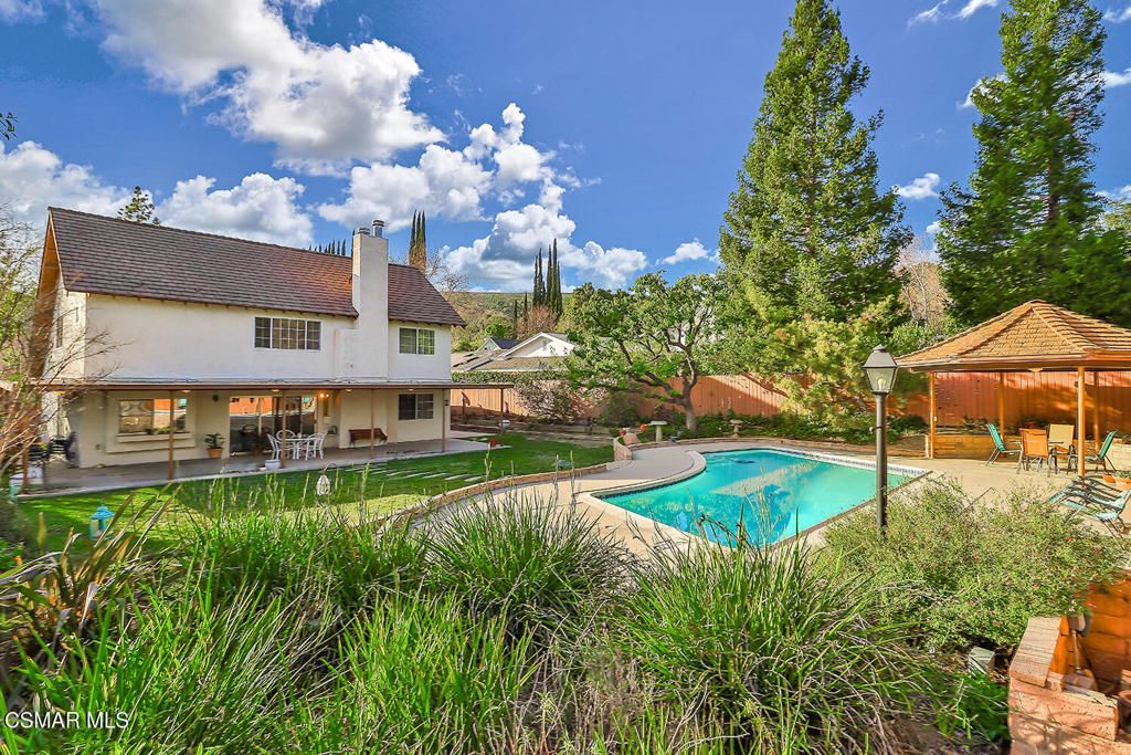 5260 Edgeware Drive, Agoura Hills, CA 91301