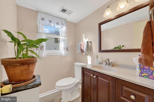 6508 DELIA DR, Alexandria, VA 22310