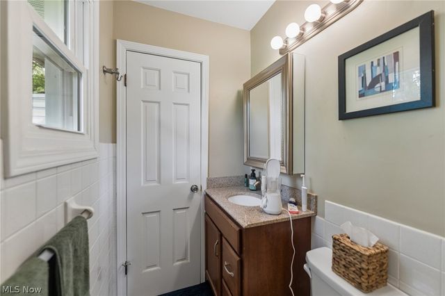 111 Leaview Lane, Chagrin Falls, OH 44022