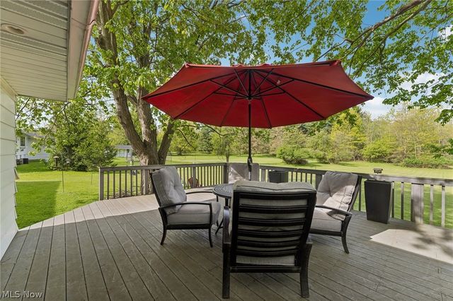 111 Leaview Lane, Chagrin Falls, OH 44022