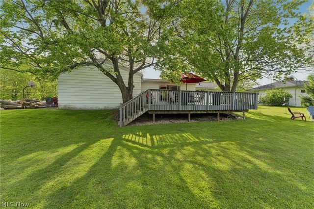 111 Leaview Lane, Chagrin Falls, OH 44022