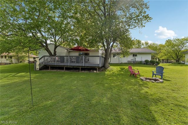 111 Leaview Lane, Chagrin Falls, OH 44022