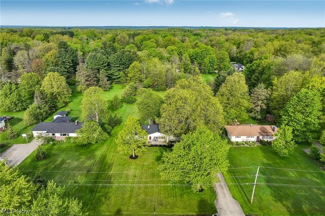 111 Leaview Lane, Chagrin Falls, OH 44022