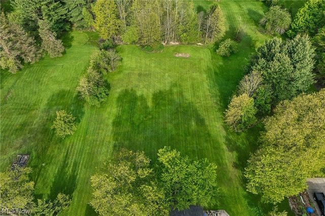 111 Leaview Lane, Chagrin Falls, OH 44022