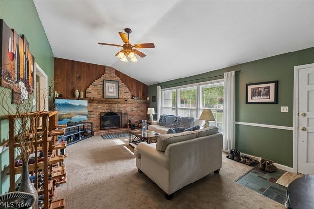 111 Leaview Lane, Chagrin Falls, OH 44022
