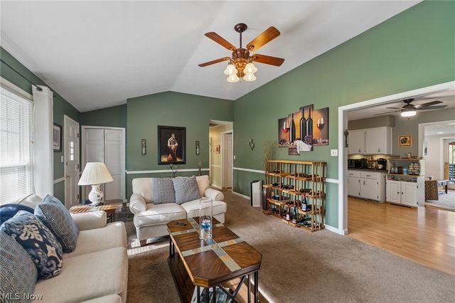111 Leaview Lane, Chagrin Falls, OH 44022