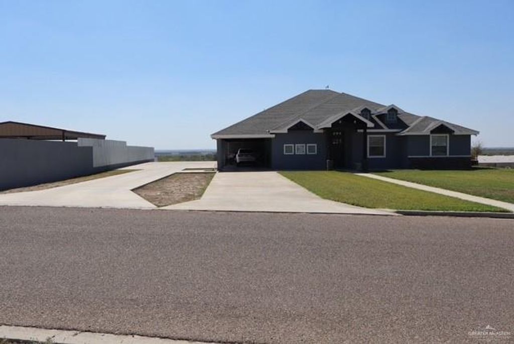 1034 Sunrise Lane, Rio Grande City, TX 78582
