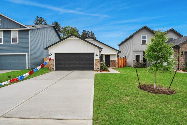 18728 Loom Drive, Conroe, TX 77306