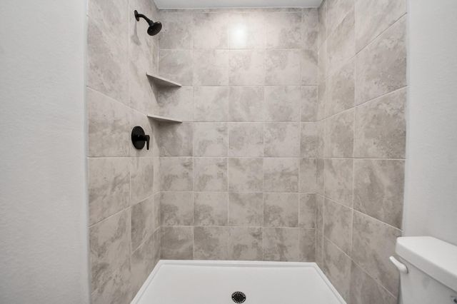 18728 Loom Drive, Conroe, TX 77306