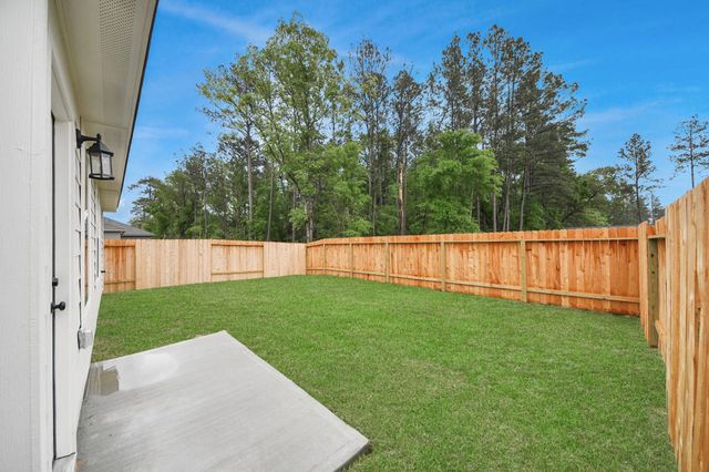 18728 Loom Drive, Conroe, TX 77306