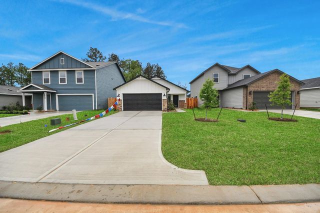 18728 Loom Drive, Conroe, TX 77306
