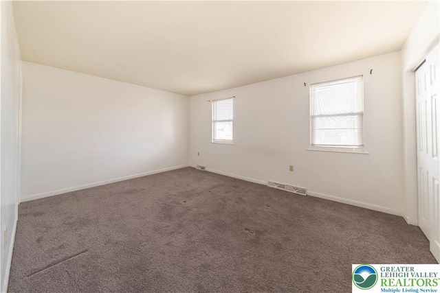 7528 Buttercup Road, Lower Macungie Twp, PA 18062