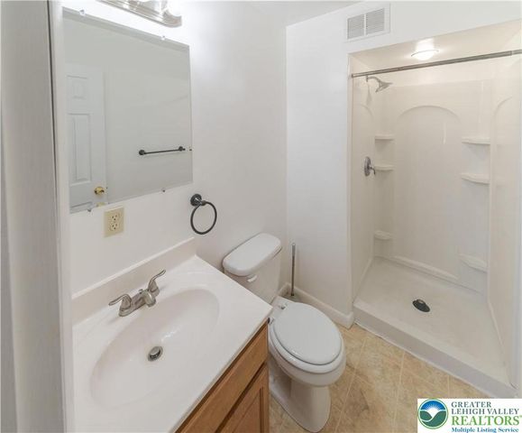 7528 Buttercup Road, Lower Macungie Twp, PA 18062