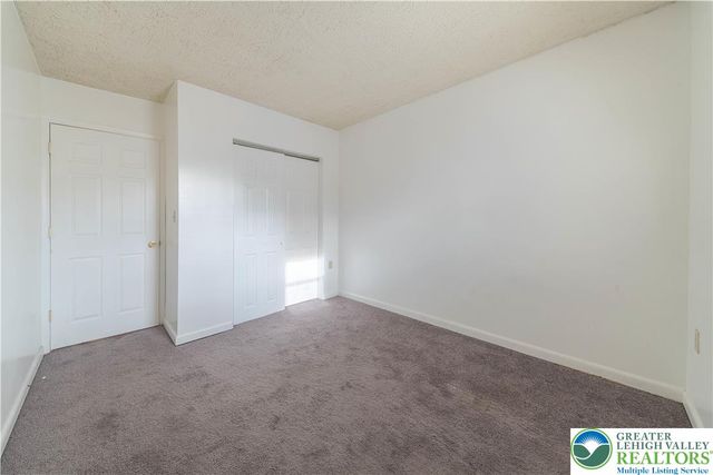 7528 Buttercup Road, Lower Macungie Twp, PA 18062