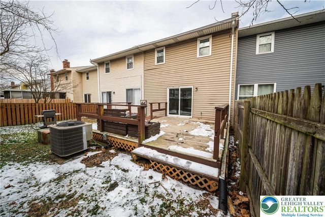 7528 Buttercup Road, Lower Macungie Twp, PA 18062