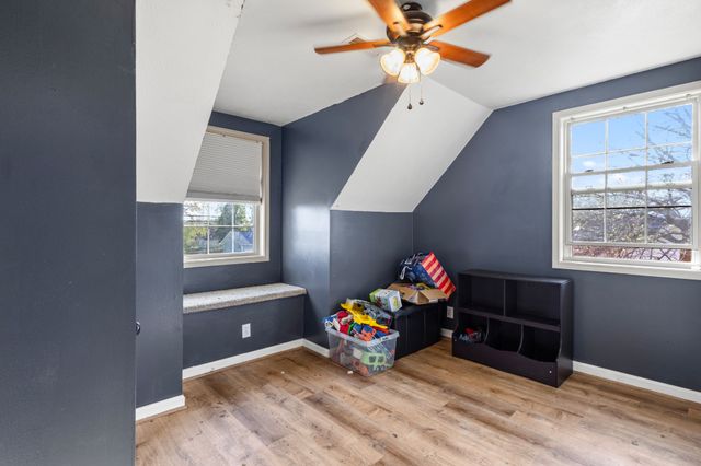 715 Gardendale Ln, Clarksville, TN 37040