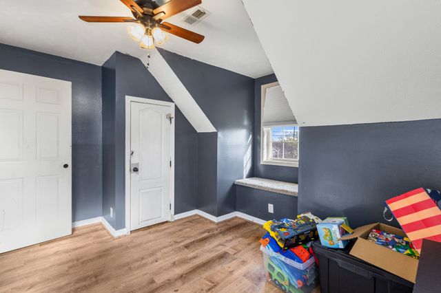 715 Gardendale Ln, Clarksville, TN 37040