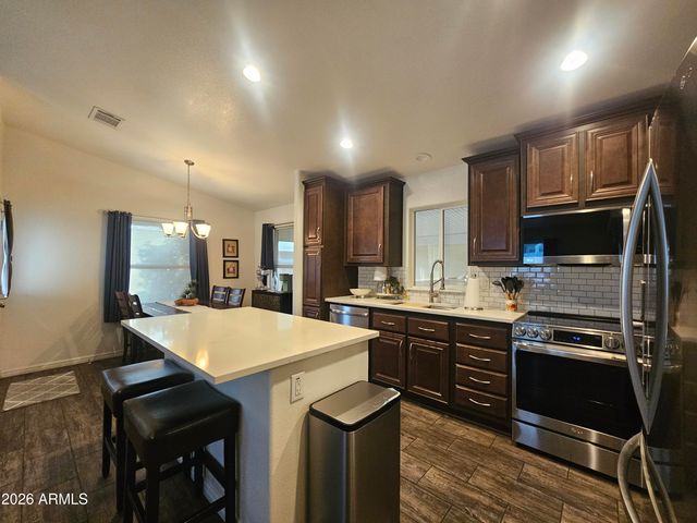 650 N Hawes Road 2731, Mesa, AZ 85207