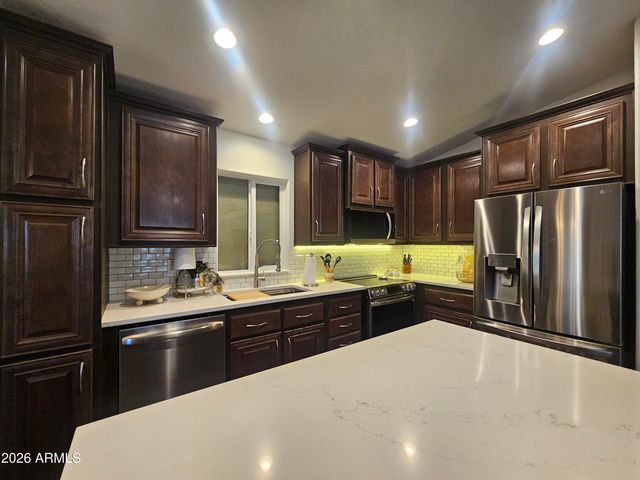 650 N Hawes Road 2731, Mesa, AZ 85207