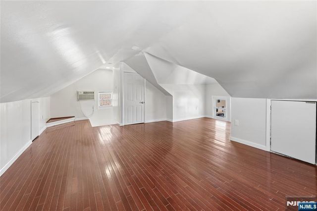 275 Farrant Terrace, Teaneck, NJ 07666