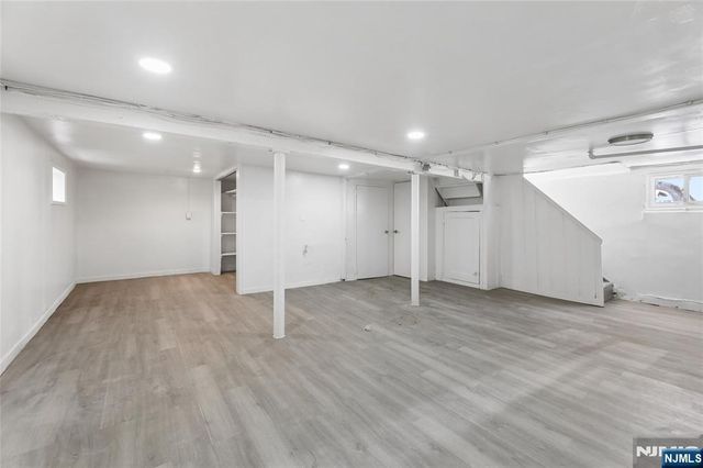 275 Farrant Terrace, Teaneck, NJ 07666