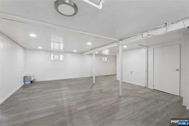 275 Farrant Terrace, Teaneck, NJ 07666
