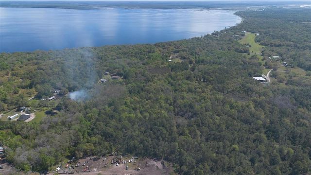 JUNGLE ROAD, Geneva, FL 32732