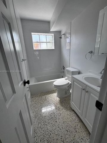 2725 SW 25th Street 3, Miami, FL 33133