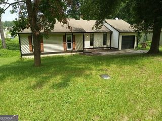 1015 Salisbury Trail, Riverdale, GA 30296